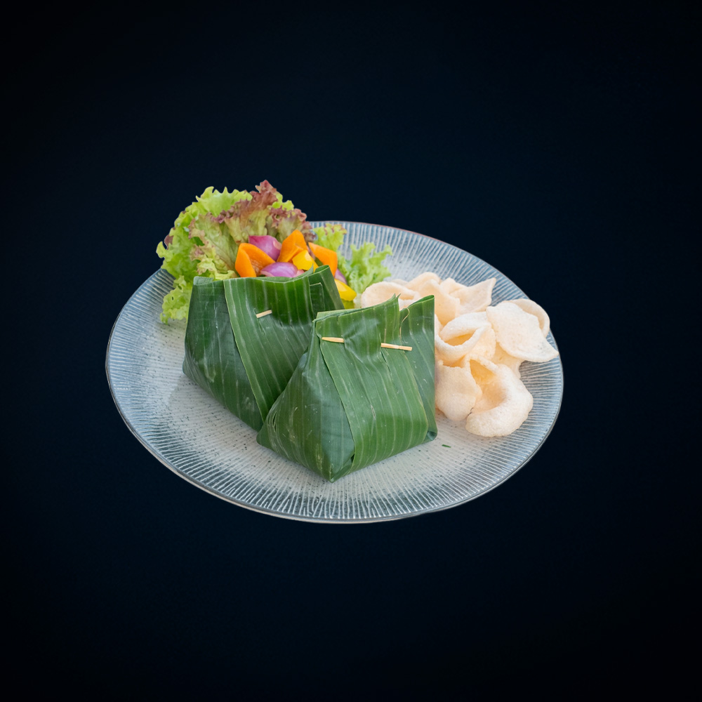 Nasi Putih in banana-leaf parcels